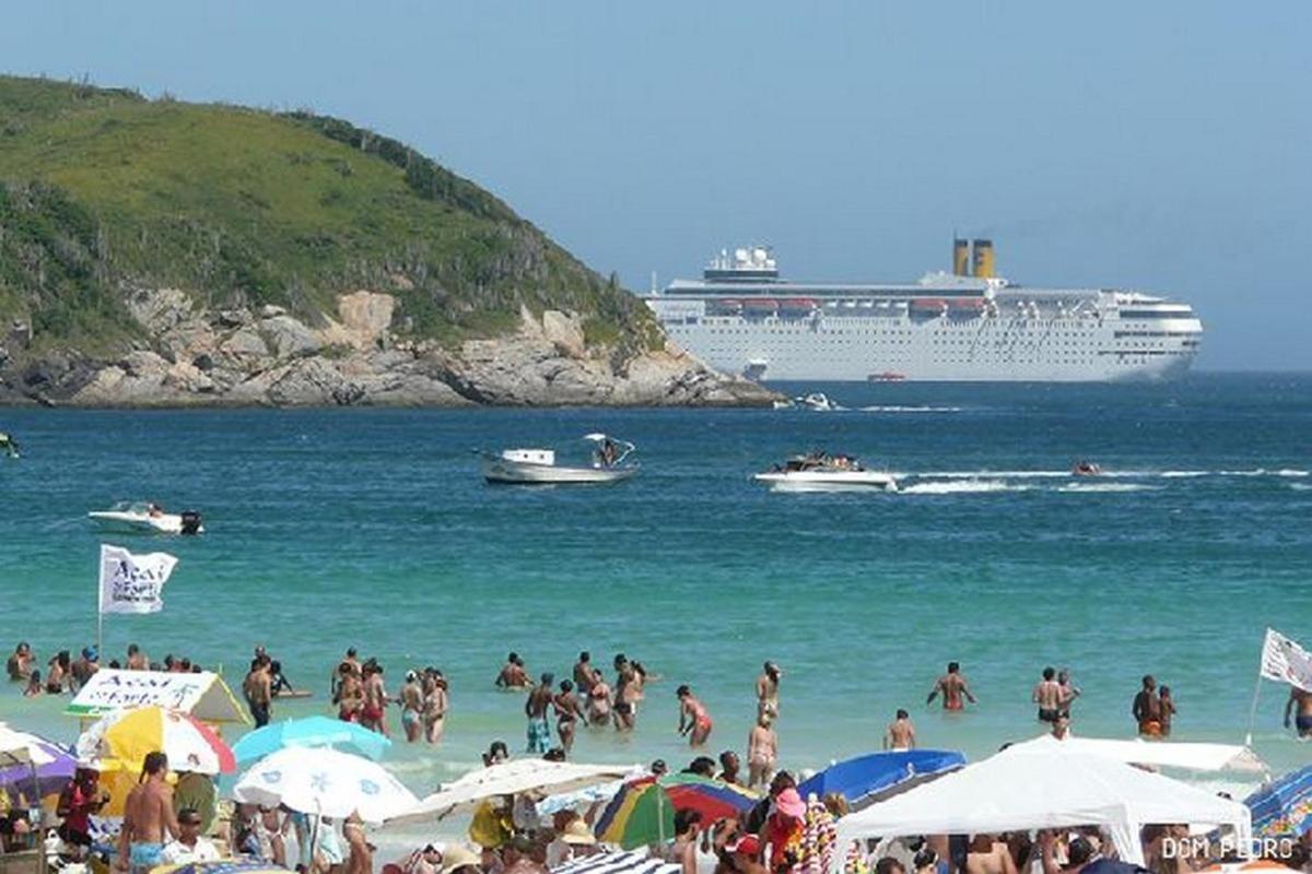 Quartos Praia Do Foguete 卡波布里奥 外观 照片