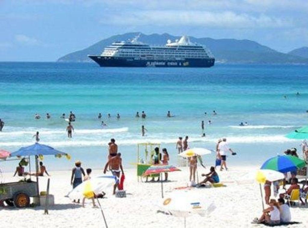 Quartos Praia Do Foguete 卡波布里奥 外观 照片